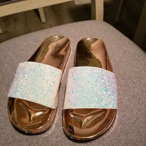 Sparkly white slides with metallic gold sole size 10